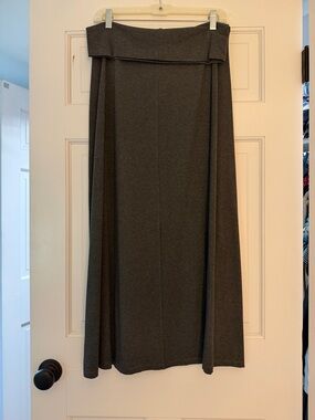 Women's Dark Gray Maxi Skirt - Classic Pull-On Style